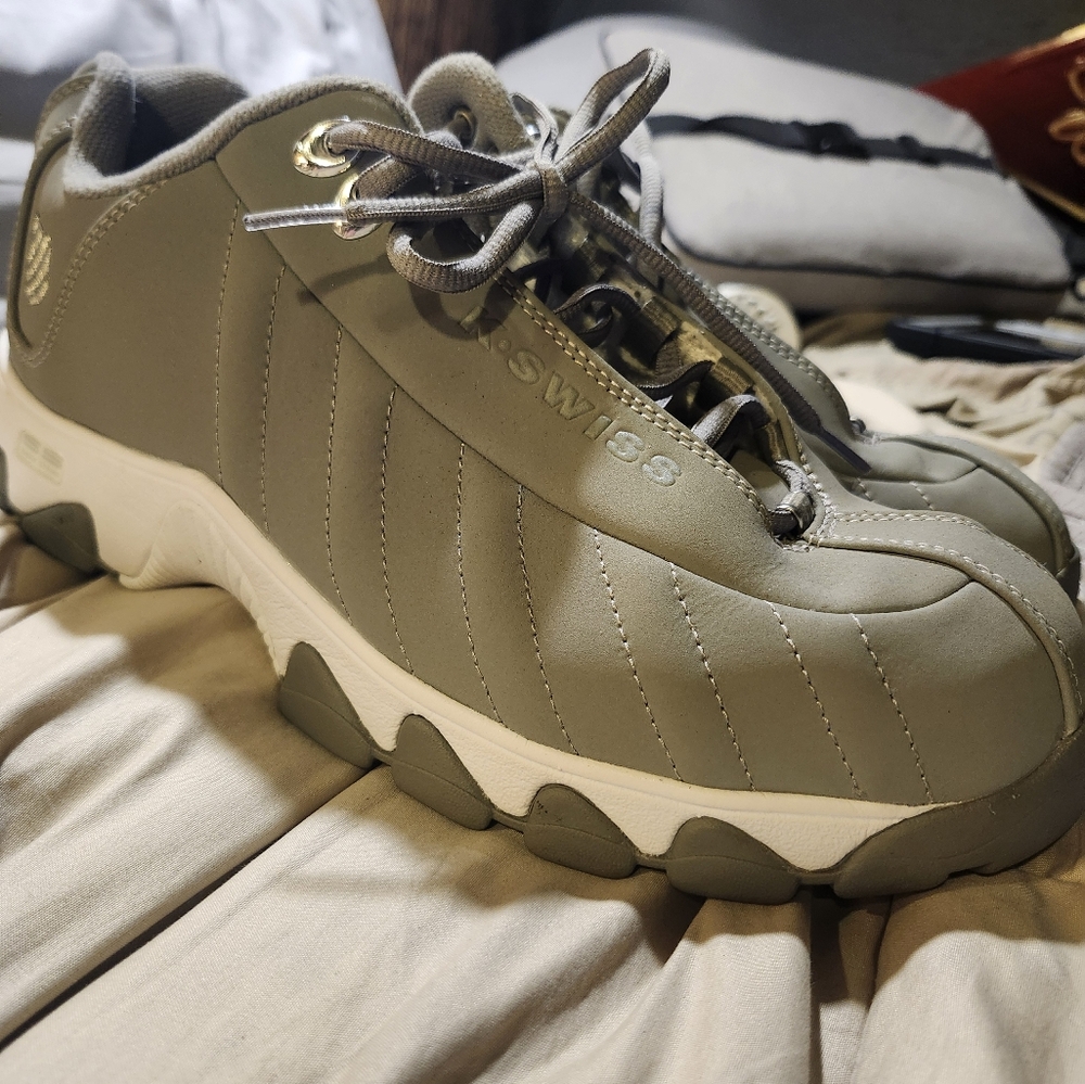 K-Swiss men size 11 1/2